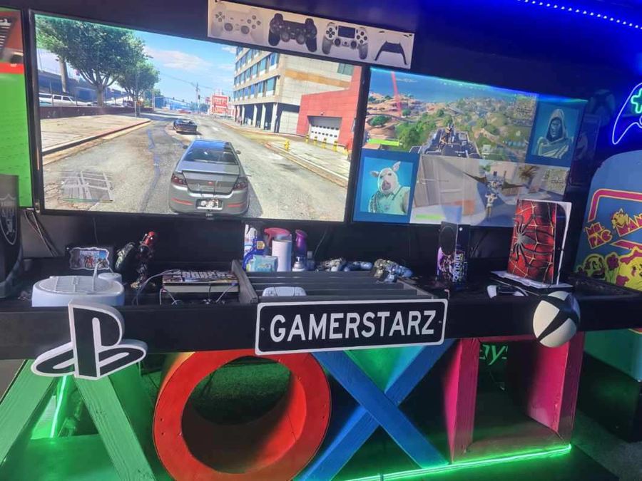 Gamer Starz party truck for Fortnite and Call of Duty events